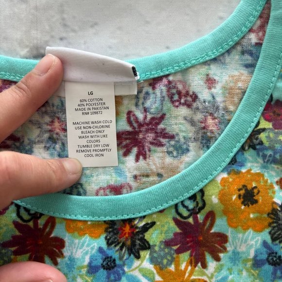 CW Classics Women's Essential Floral Tank Top - Picture 4 of 5